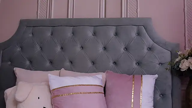 LucyAddison Live XXX-Chat