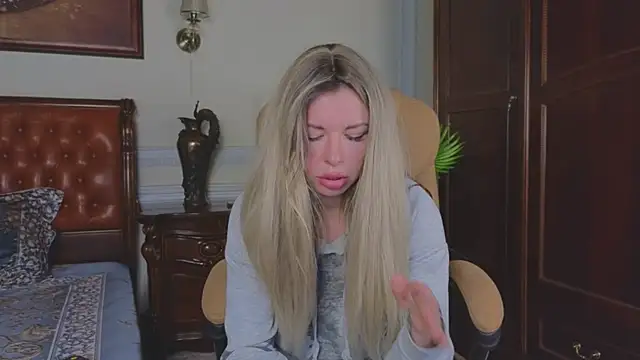 Real_Tini Adlı Modelin Canlı XXX Sohbeti