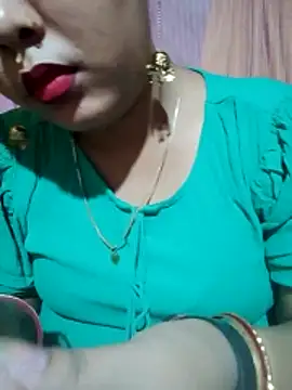 Ayshareya_baby Adlı Modelin Canlı XXX Sohbeti