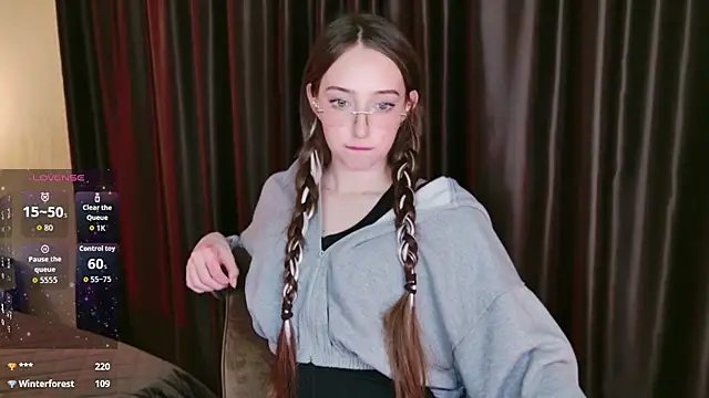 JasmineCream Adlı Modelin Canlı XXX Sohbeti