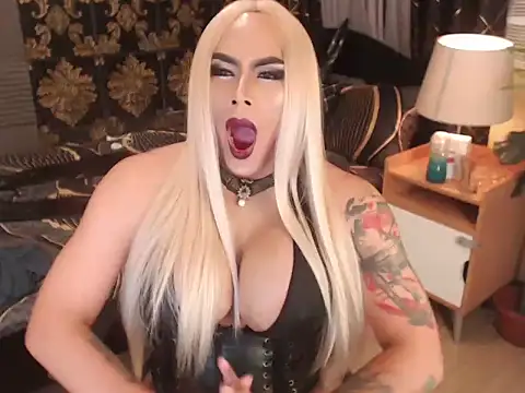 DominatrixMistressSilva's Live XXX Chat