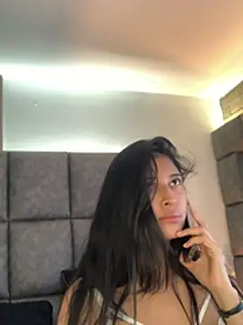 BrigitteVons' Live XXX Chat