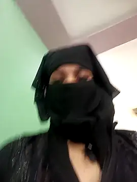 Aafreen_36: διαδικτυακό σόου στην κάμερα