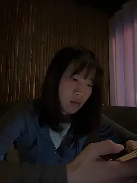 littleqiu Pertunjukan Webcam