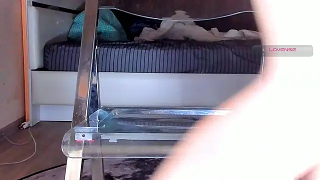 Cameltoe_squirt_inPants' Live XXX Chat