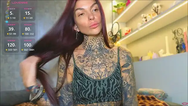 tattooedBabyyのライブXXXチャット