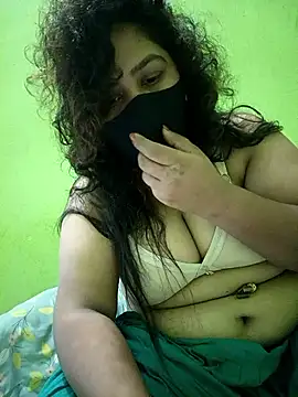 Papte- élő XXX-chatje