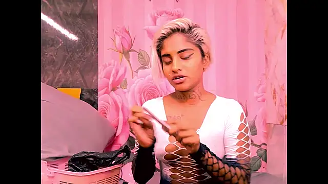 Chat +18 de indian_barbie ao vivo