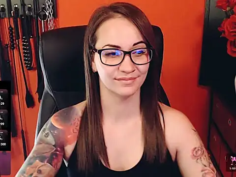 Czat XXX na żywo – _MissJaneWarren_