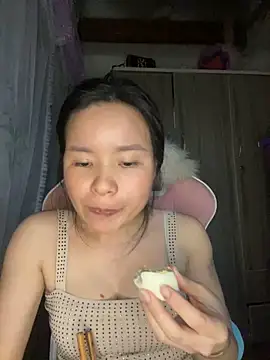 Chat +18 de Ivy_Trix2 ao vivo