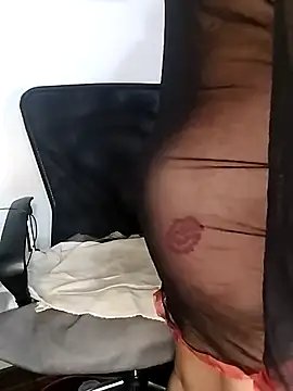 DirtyBIianca: онлайн-секс-чат