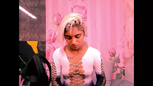 indian_barbie Adlı Modelin Canlı XXX Sohbeti