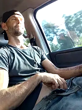 Hungwell1515: διαδικτυακό σόου στην κάμερα