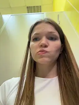 StreetSquirt Adlı Modelin Canlı XXX Sohbeti