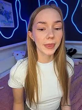 MilaMoonen Webbikameraesitys