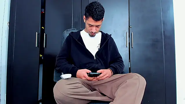 Chandler_ken 라이브 XXX 채팅