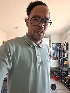 Mr_Graffitimile Adlı Modelin Canlı XXX Sohbeti