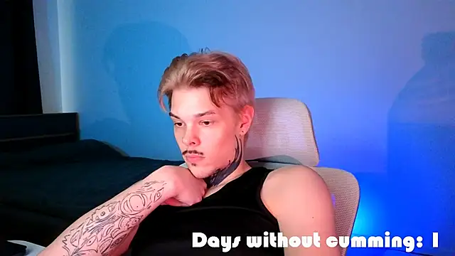 DENIS_HERE's Live XXX Chat