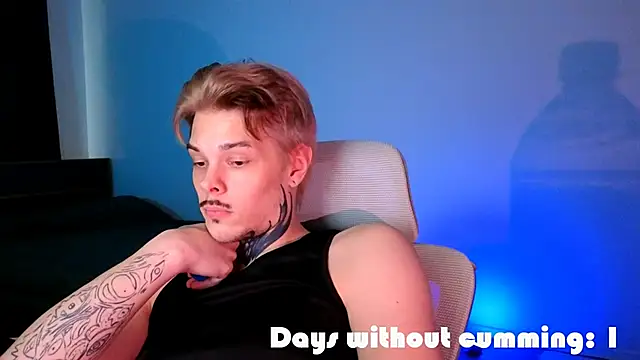 DENIS_HEREn Live XXX chat