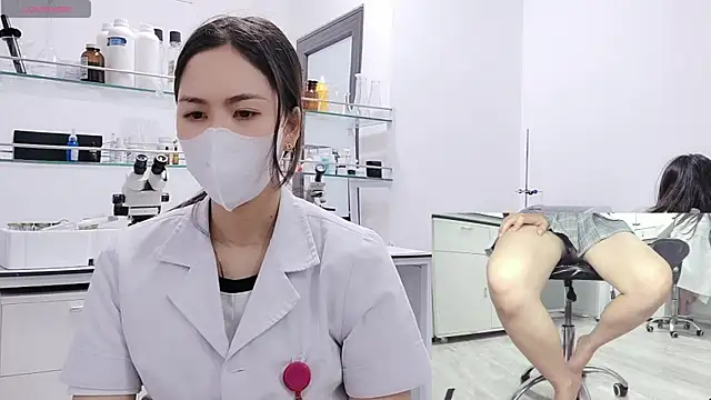 Kathylove_2023n Webbikameraesitys