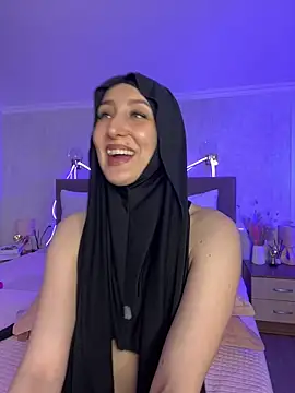 Chatroom XXX en direct de FlexibleDoll_