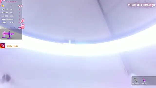 emily_fox1's Webcam Show