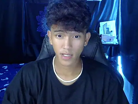 hugekenbigcock Webcamshow