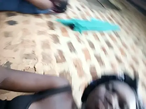 holygrail001 Live XXX-chat