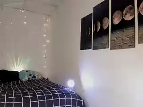 chloe_kisses Live XXX-chat