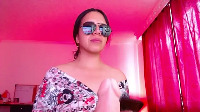 Živý XXX chat VALERY_MEER