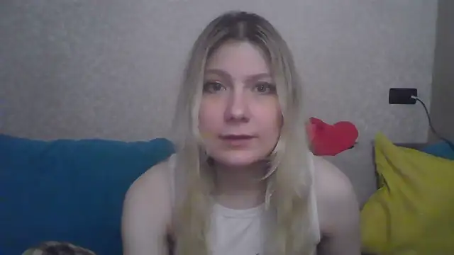 Chat +18 de Foxy_Bright ao vivo