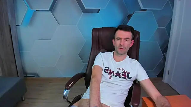 แชท XXX สดของ SteveTiger