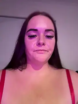 carinabro10のライブXXXチャット