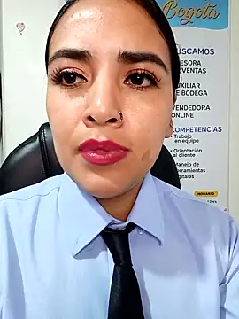 MAYE__13 Webcam-Show