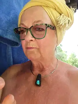 Hot-Muci Live XXX Chat