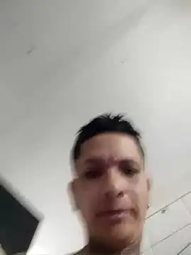 Show modela elchamogabotiktok na web-kameri