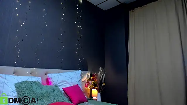 Lea_much লাইভ XXX চ্যাট