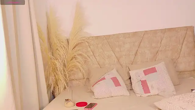 victoria_withmore's Live XXX Chat