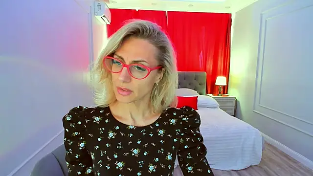 MuseOfStage Live XXX Chat