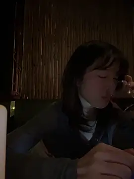 littleqiu Pertunjukan Webcam