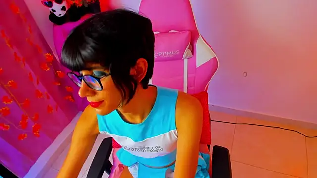 Czat XXX na żywo – Madeline_21