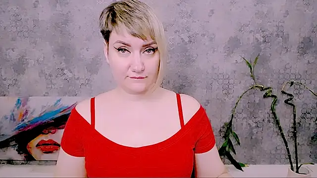 Djullia লাইভ XXX চ্যাট