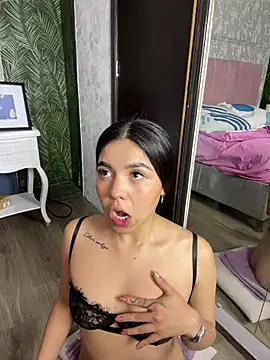 แชท XXX สดของ Ambarina_