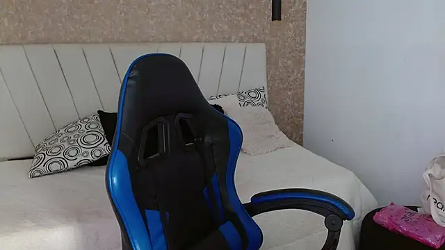 AliceSmity_ Chat XXX in diretta