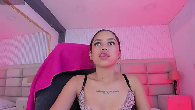 CarolineFyre Obrolan Langsung XXX