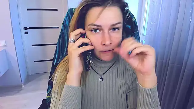 AlexiaDarren's Live XXX Chat