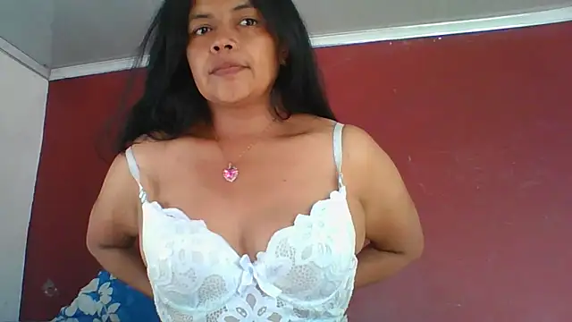 Chat +18 de DianaOchoa_ ao vivo