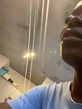 prettydollyy's Live XXX Chat