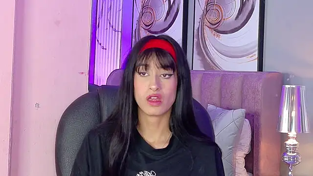 BellaVixeen Chat XXX in diretta