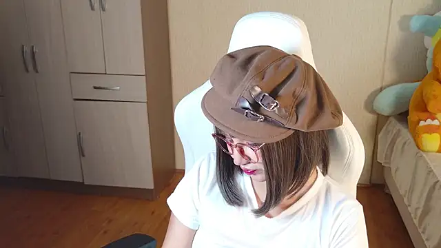 Chat +18 de Naree_Masaki ao vivo